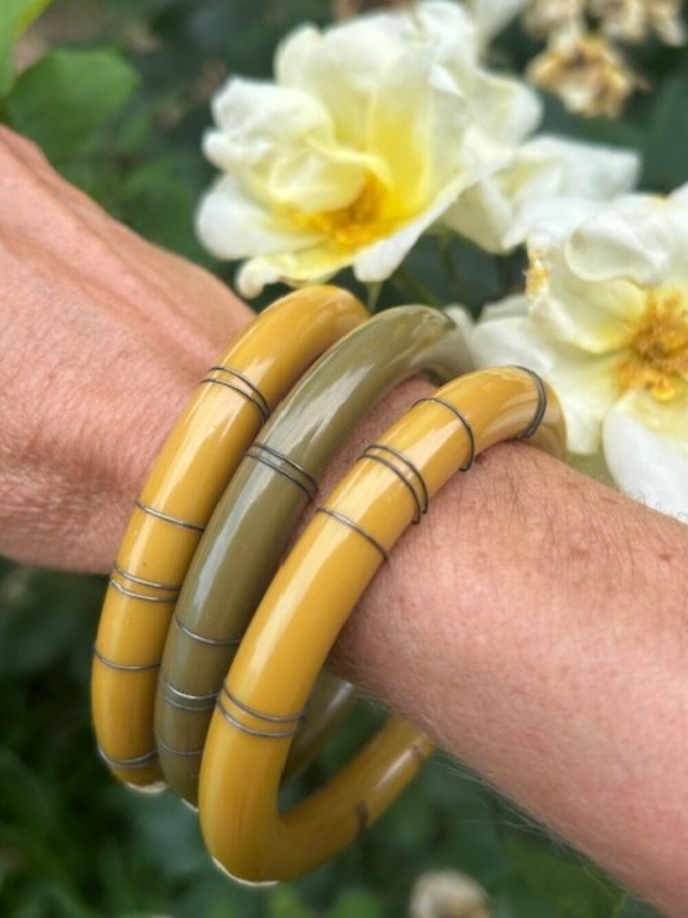 3 BAKELITE Butterscotch Yellow & Olive Green Bangle BRACELETS